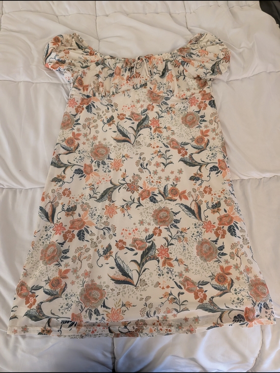 SO Dresses & Skirts - SO Floral Off-Shoulder Dress in Cream, Peach & Navy
